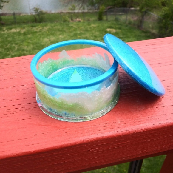 HANDMADE Stash Box Resin Art 420 Cute Gift Round - Picture 6 of 10